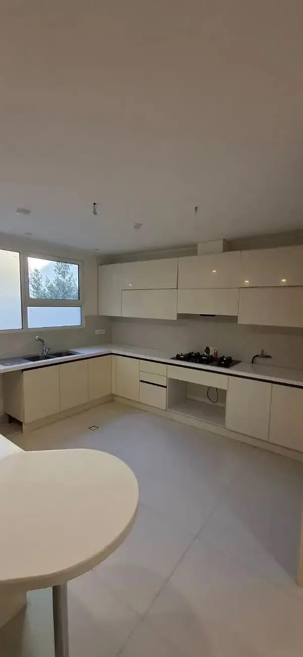 image شمال جردن130 متر نوساز/ فول مشاعات 4