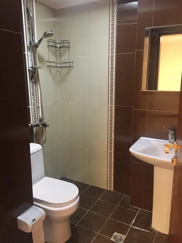 image 70 متر / موقعیت اداری / خوش نقشه / شمال جردن 6